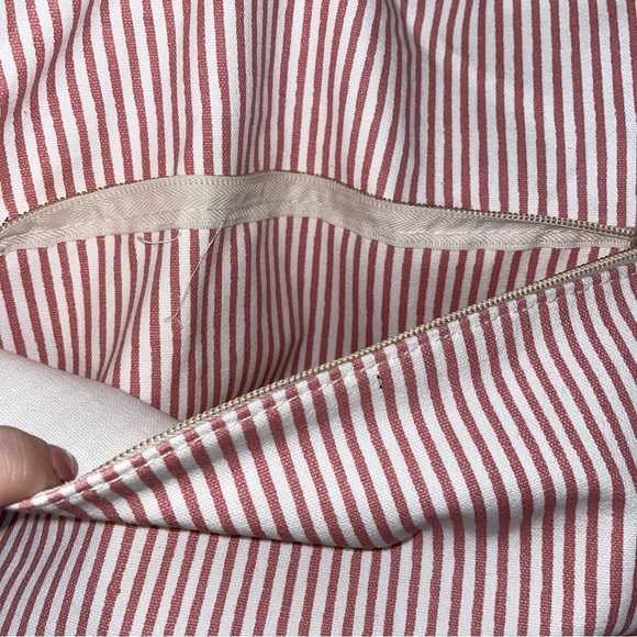 CB Station Insulated Striped Tote Bag with Outer Zipper Section Cotton Exterior - Picture 3 of 7